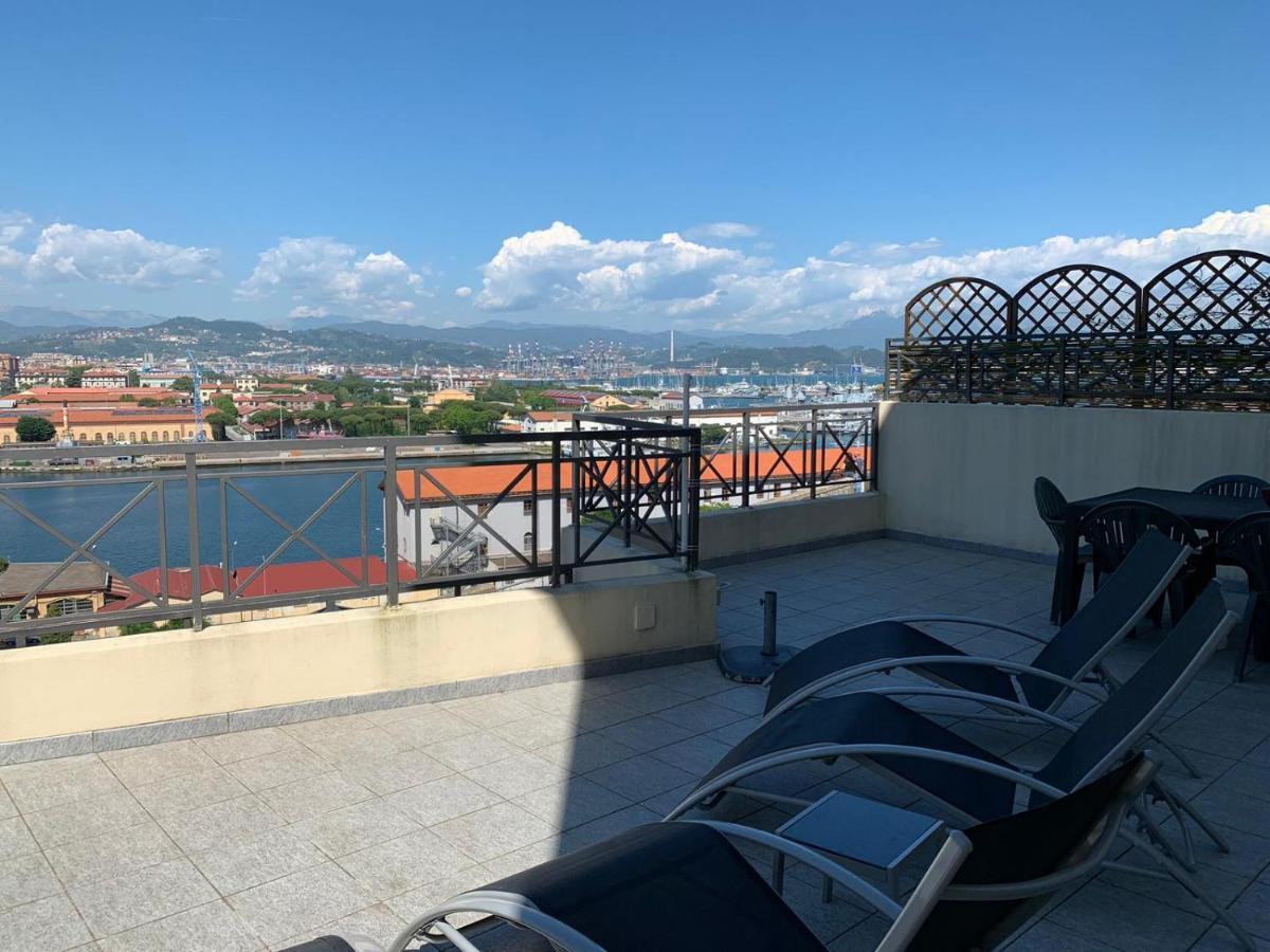 Mare Nostrum La Spezia Luaran gambar
